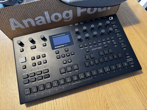Elektron analog four mkii - four,