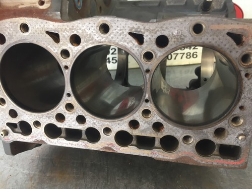Bare engine block kubota - engine,