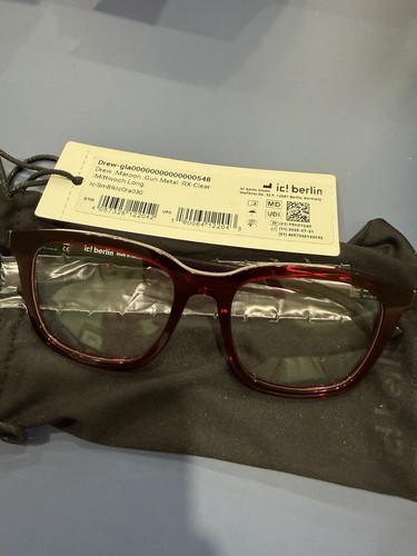 Berlin drew maroon - maroon, red