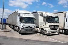 Truck Photo Mercedes-Benz