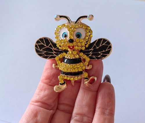 Cute rhinestone bee brooch - rhinestone, pin