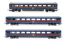 HORNBY 'OO' GAUGE RAKE OF 3