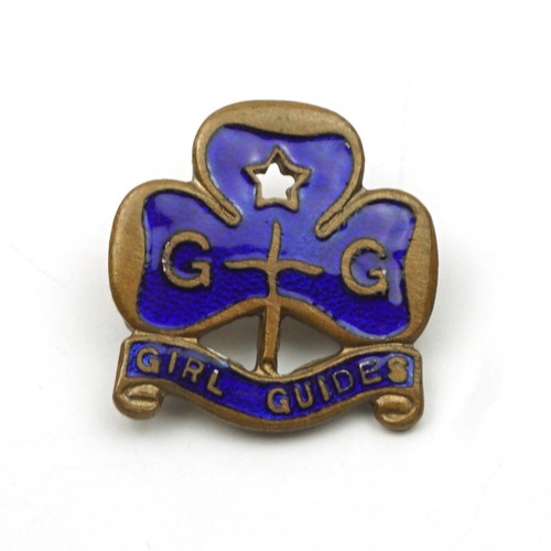 Vintage girl guides sea - girl,
