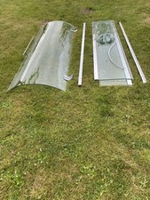 Corner Shower Cubicle With Fittings