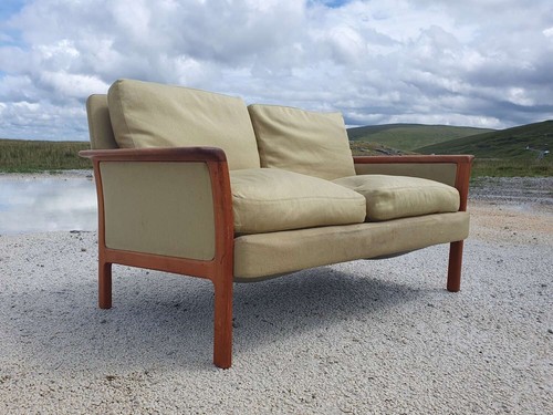 Stylish and superbly - a,