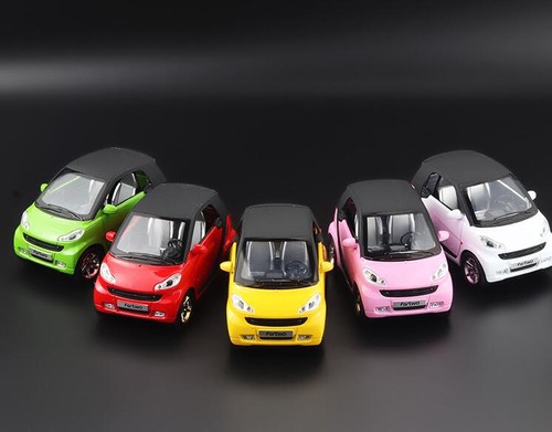 Pull back diecast - back, car
