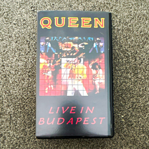 Queen live budapest vhs - queen:,