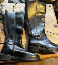 ladies knee length boots size