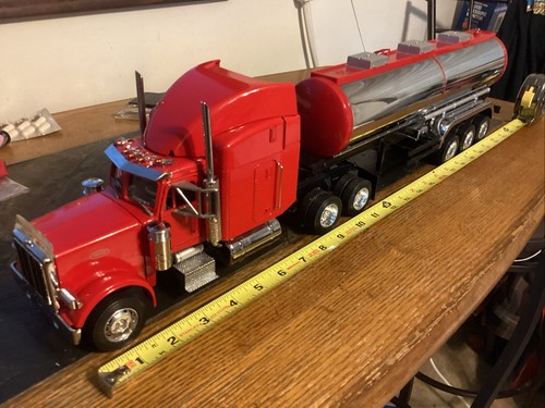Enzaka peterbilt semi - enzaka, cab