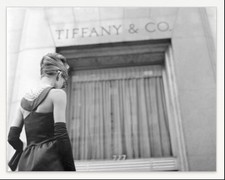 AUDREY HEPBURN TIFFANYS