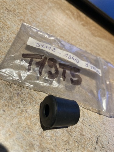 Suzuki 59112 18410 rubber - suzuki,