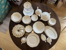 Capodimonte 90pc Hand Painted