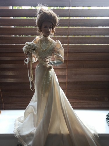 Franklin heirloom doll bride - franklin,