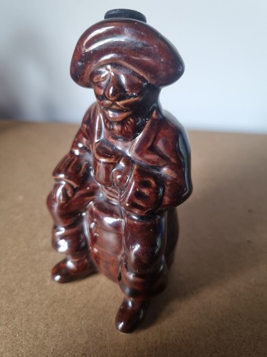 Unmarked victorian whiskey - unmarked,