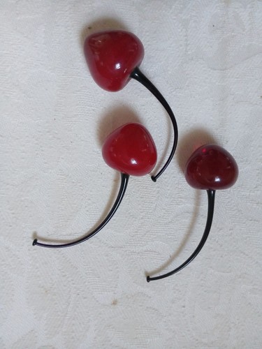 Murano art glass - art, cherries