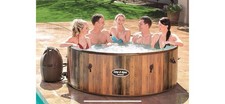 Lay-Z-Spa Helsinki Hot Tub for 5-7 People