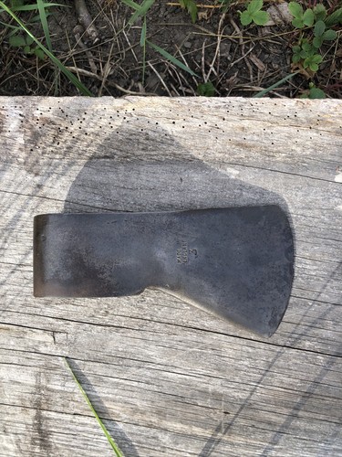 Vintage axe elwell - by, crack