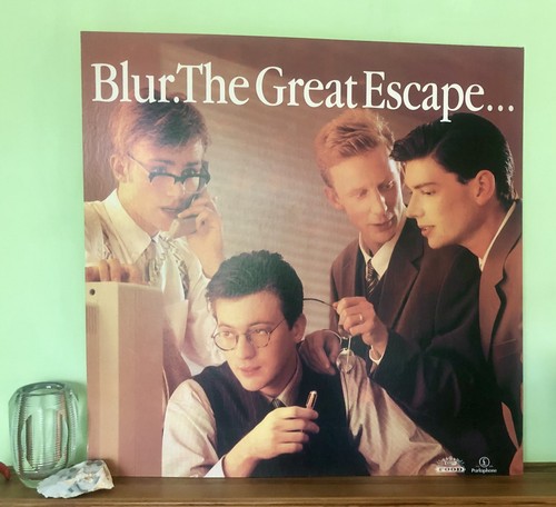 Orig blur the - the, escape