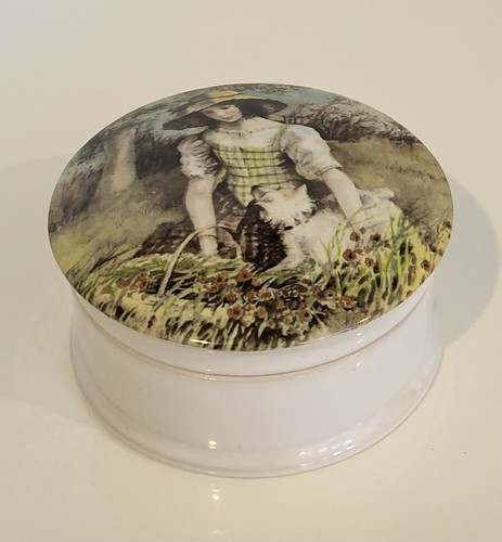 Heavy porcelain trinket box - heavy,