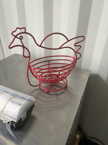 Red wire chicken baskets - 30,