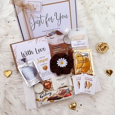 HUG IN A BOX – Spa Gift For