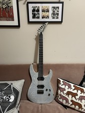 Jackson Pro Series Soloist Unicorn White Hardtail Locking Tuners