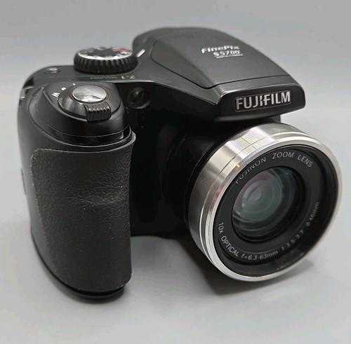 Fujifilm finepix s5700 digital - fujifilm,