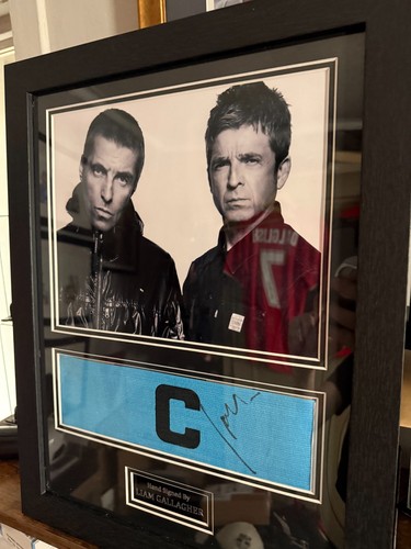 Liam gallagher handsigned - liam,