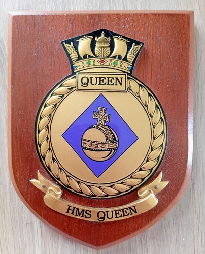 Vintage hms queen ship badge - ,