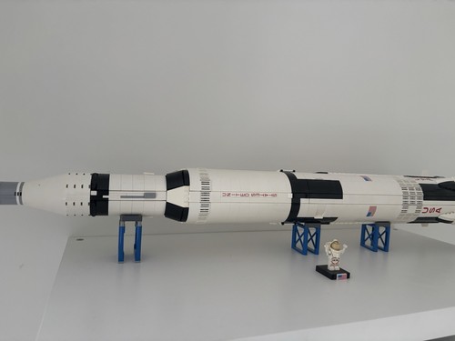 Lego saturn rocket building - saturn,
