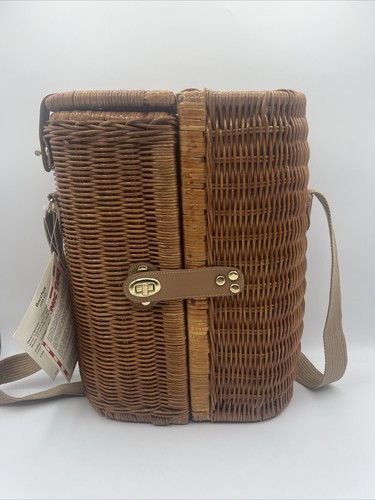 Vintage wicker wine picnic - vintage,