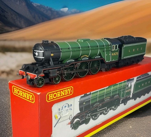 Boxed hornby r2261 flying - boxed,