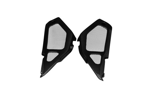 Carbon side panels below - carbon, seat