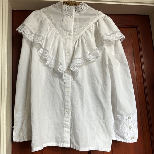 Vintage white lace victorian - lace,