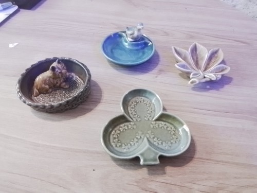 Wade pin dishes - pin,