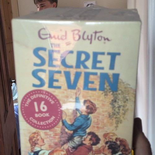 Enid blyton secret seven - secret, the