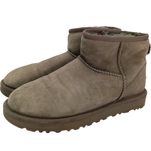Ugg low top boots authentic - low,