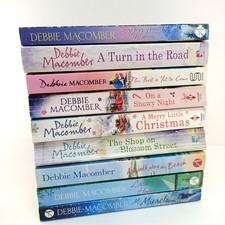 9x Debbie Macomber A Merry Little Christmas Womens Chick Lit Fiction Book Bundle