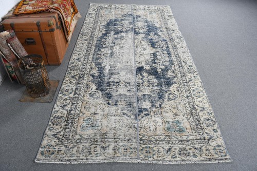 5x9 vintage rug - ft,