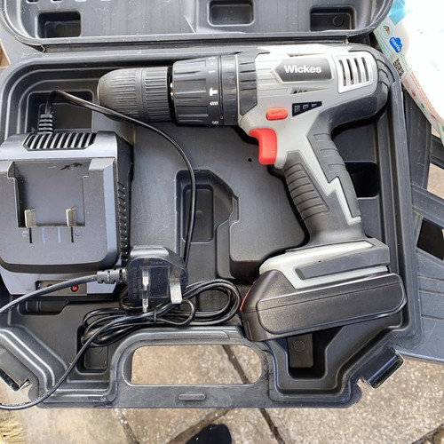 Wickes 18v drill - 18v, .