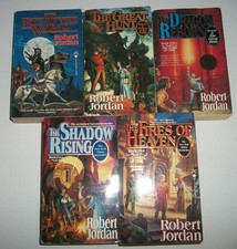 Robert Jordan Wheel of Time 1-5 paperback lot partial set 5 Hunt Dragon Fires EX