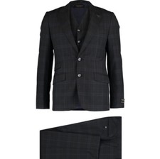 £2,500 Douglas Hayward