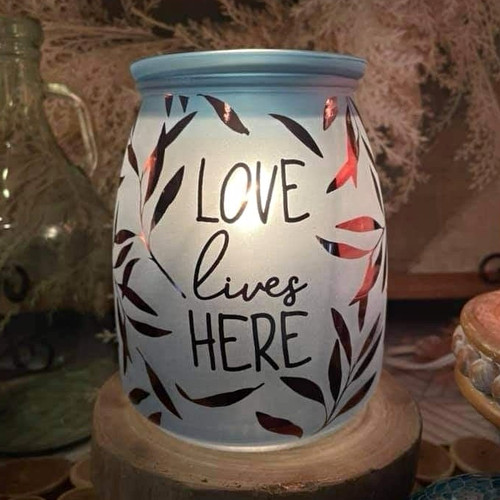 Scentsy wax tart warmer - , love