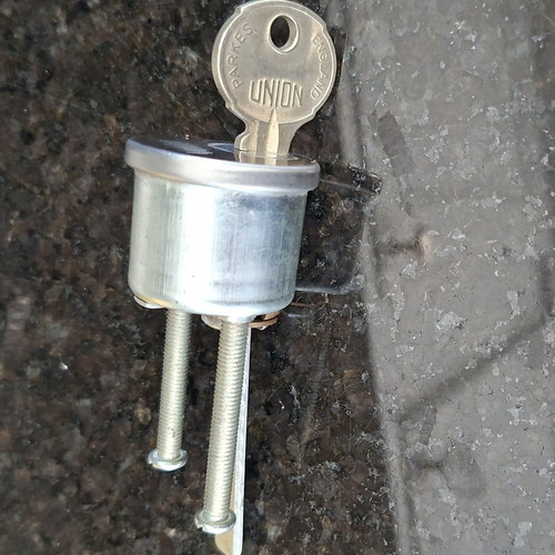 Union 1027 door lock cylinder - 1027,