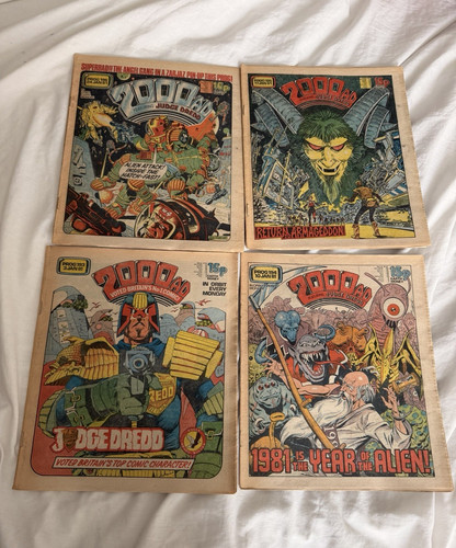 2000 judge dredd - judge,