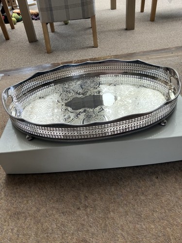 Vintage silver plated butler - silver,