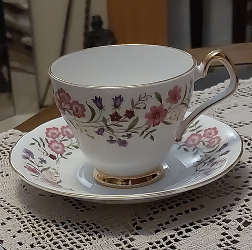 Windsor bone china - bone, tea