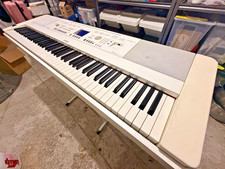 Yamaha portable grand - dgx, 650