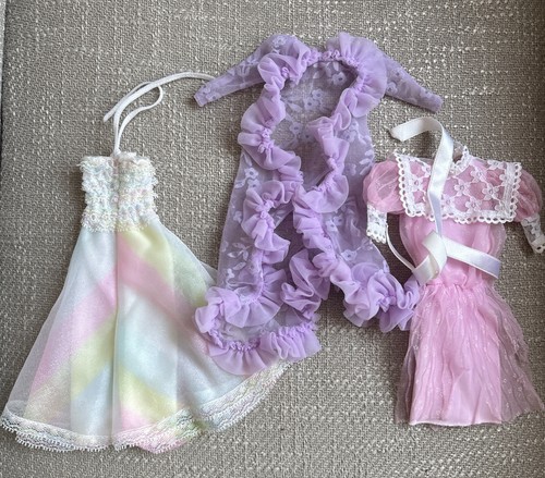 Three vintage barbie mattel - barbie,