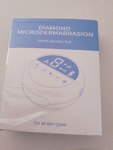 Diamond microdermabrasion - diamond,